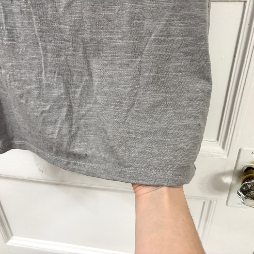 EUC Range Brand Gray Sleeveless Muscle Top - Sz XS - Picture 6 of 15